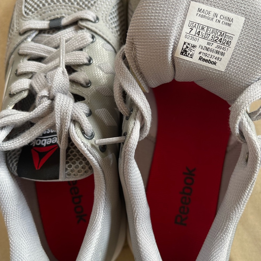 BRAND NEW Reebok CrossFit trainers - Picture 4 of 5